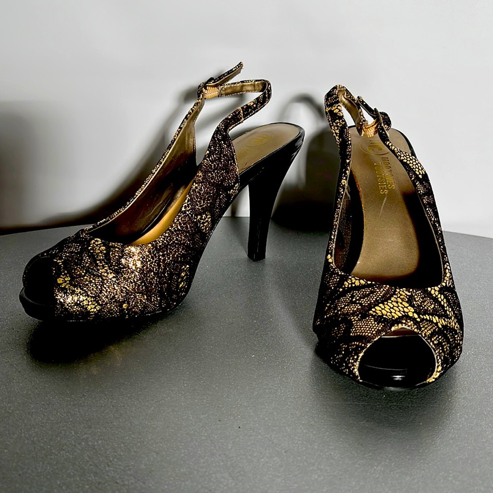 Mootsies Tootsies Size 6.5M black gold sparkle open toe high heeled womens shoes